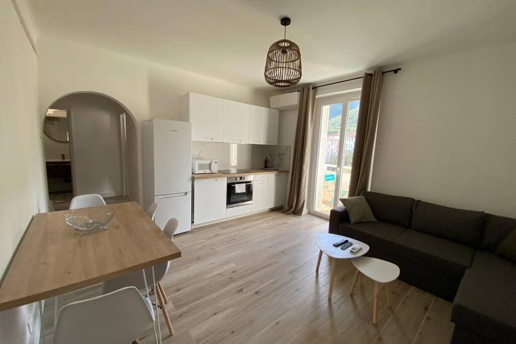 Magnifique T2 Neuf 40m2 Avec Balcon Au Trottel 4 Couchages Wifi Clim Parking A Pieds 100m Apartment Ajaccio (Corsica)
