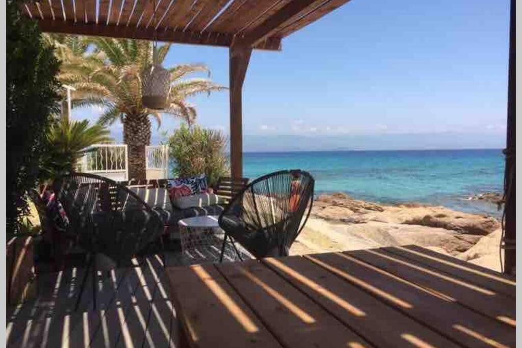 Magnifique T2 Neuf 40m2 Avec Balcon Au Trottel 4 Couchages Wifi Clim Parking A Pieds 100m Ajaccio (Corsica)